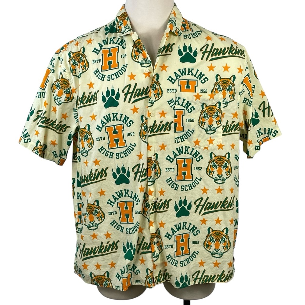 Men's H&M Stranger Things Hawkins High School Short Sleeve Button‎ Down XL 0141 - Picture 2 of 10